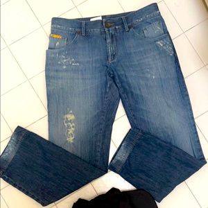 Authentic Dolce Gabbana jeans never worn. Looks like brand new.